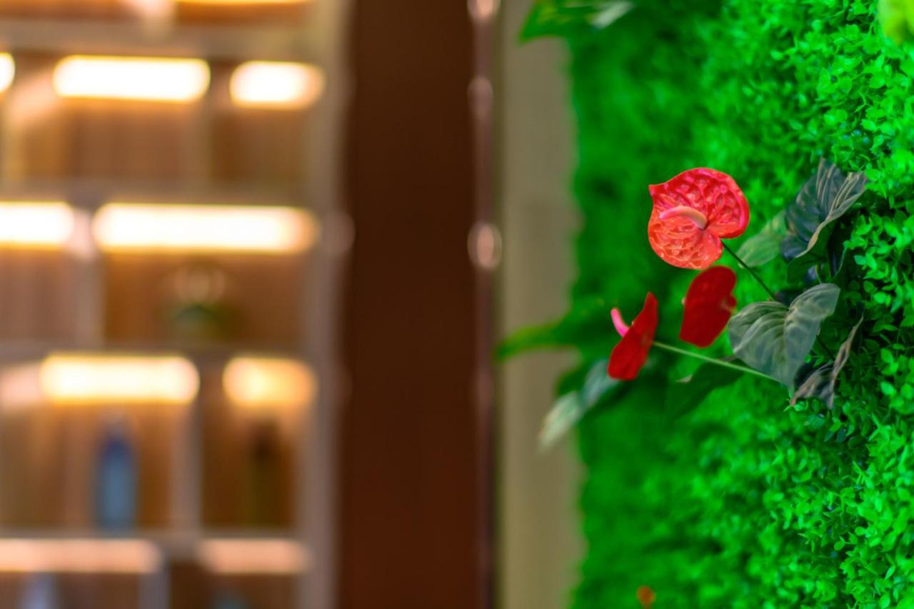 Ramada Encore By Wyndham Guangzhou Panyu Exteriör bild
